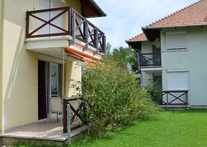 Appartement In Balatonoeszoed 53188 Balatonoszod